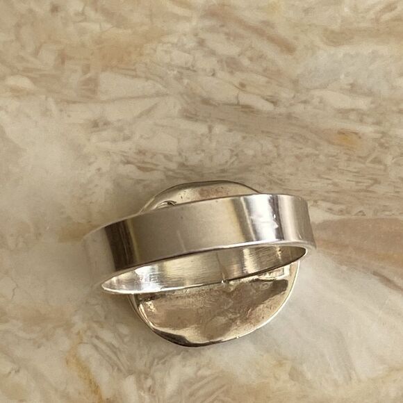 Plum & Posey Skull & Crossbones Talisman Ring Memento Mori 925 Sterling Silver - Picture 6 of 9